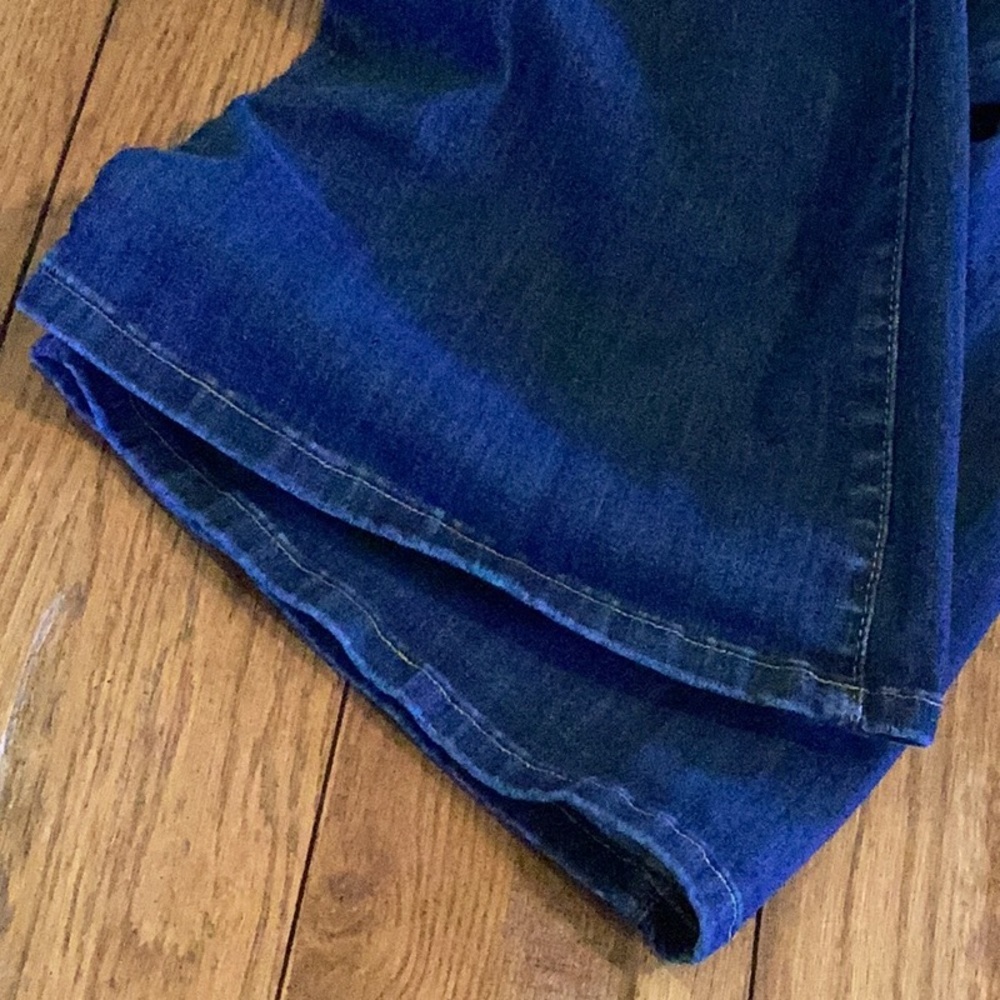 Judy Blue pull on super flare denim blue jeans - Picture 16 of 16